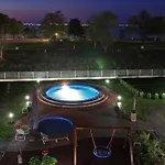 Apartment Lakeside Luxury *