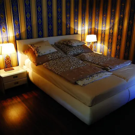 Lakeside Luxury Zamardi